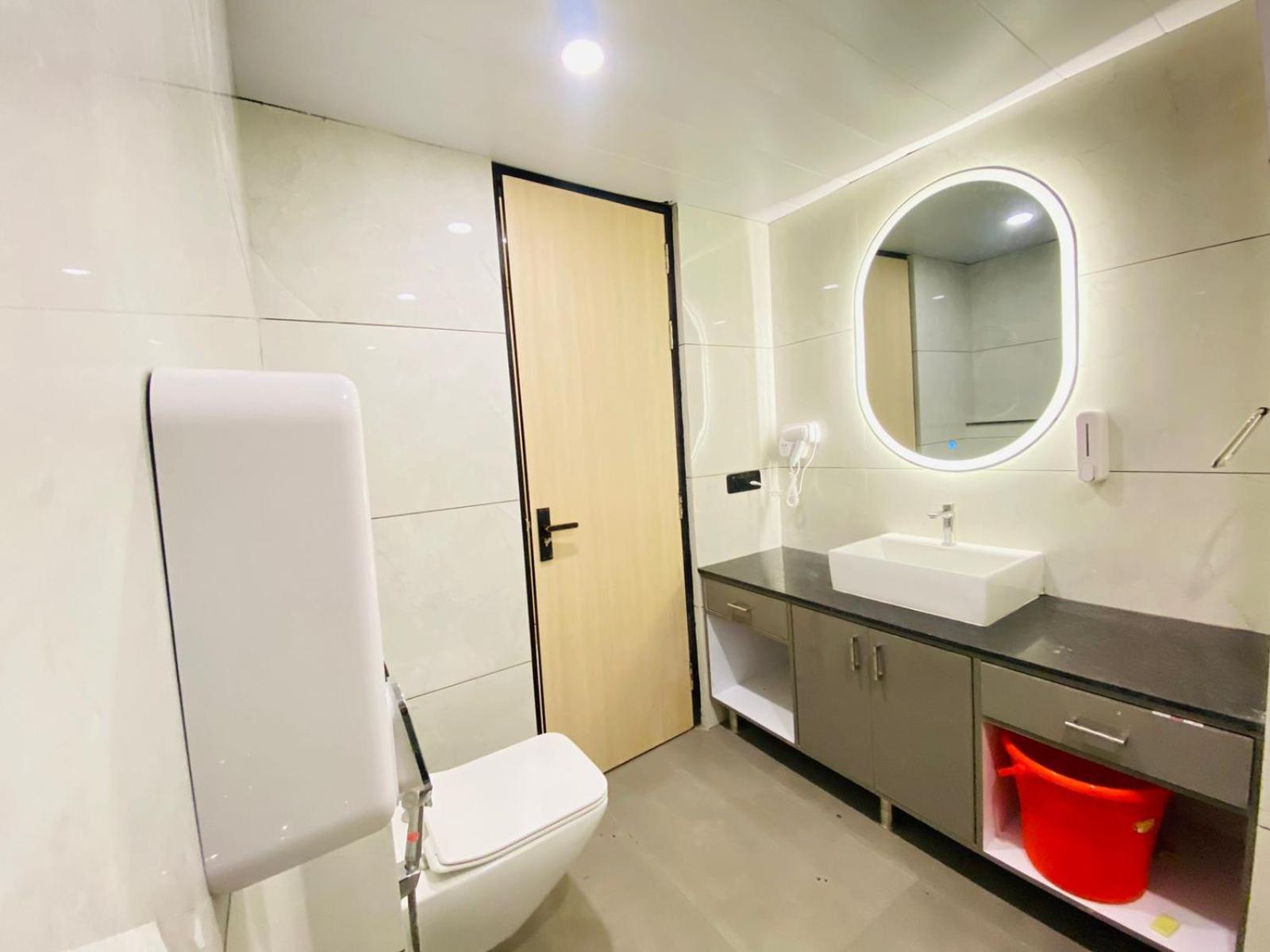 Hotel Holiday Grand Greater Noida Dış mekan fotoğraf