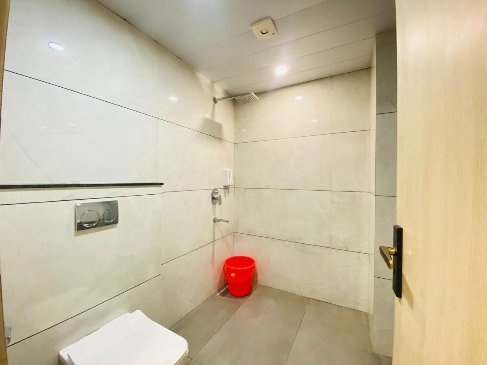 Hotel Holiday Grand Greater Noida Dış mekan fotoğraf
