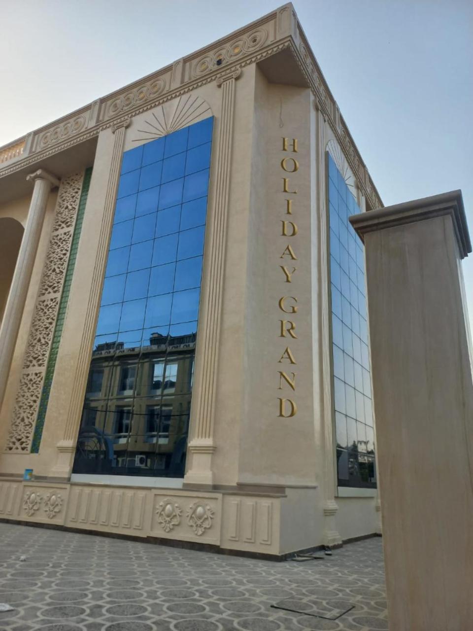 Hotel Holiday Grand Greater Noida Dış mekan fotoğraf